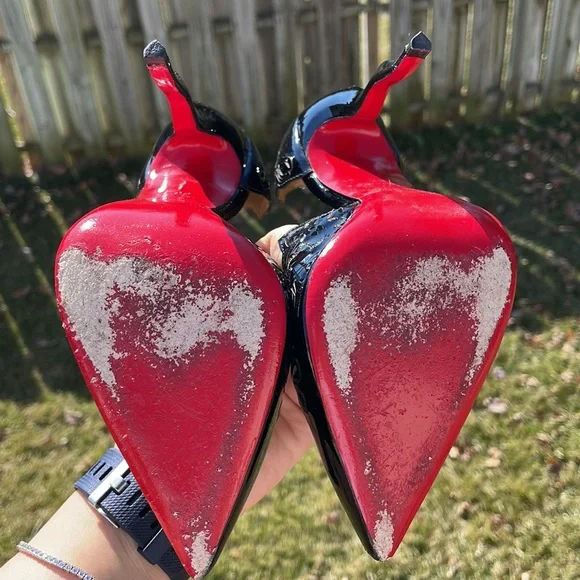 Christian Louboutin black patent pumps - Picture 11 of 16